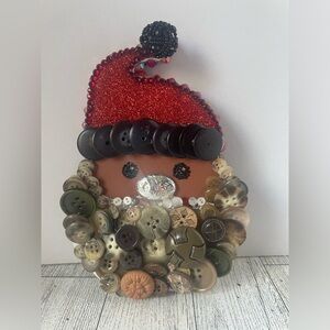 Santa Buttons With Jewelry & Rhinestones Wall Art